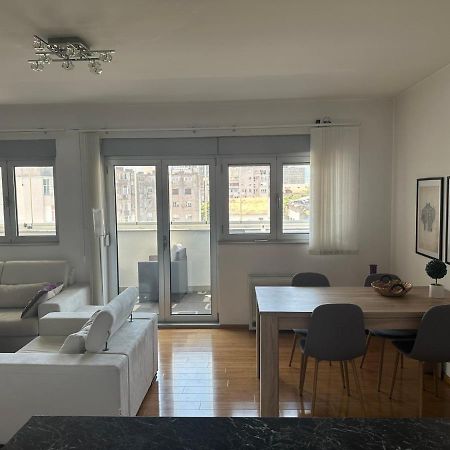 موستار Luxury Aparment Blossom المظهر الخارجي الصورة